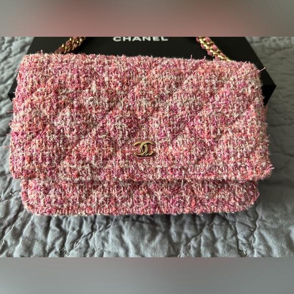 CHANEL Handbags - Chanel Classic Wallet on Chain